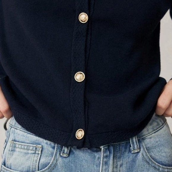 Elegant Navy Sweater with Ribbed Hem and gold buttons New SZ L ✨✨🔥🔥 - Picture 3 of 6